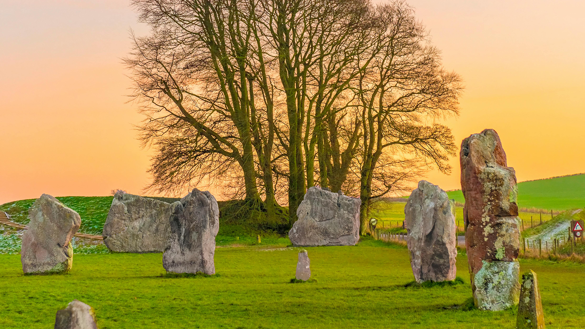 Awaken History At Avebury Wiltshire Bolthole Retreats Awaken History At Avebury Wiltshire Bolthole Retreats