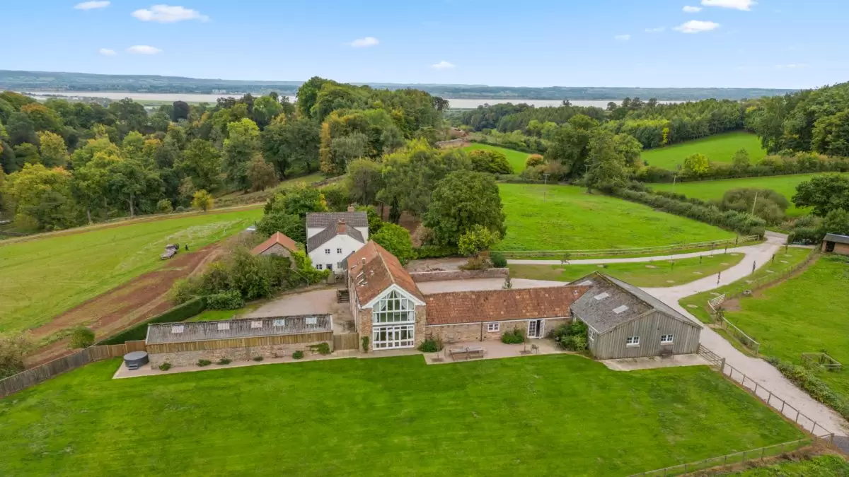 lodge barn