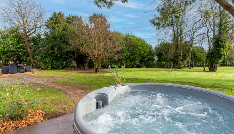 hot tub