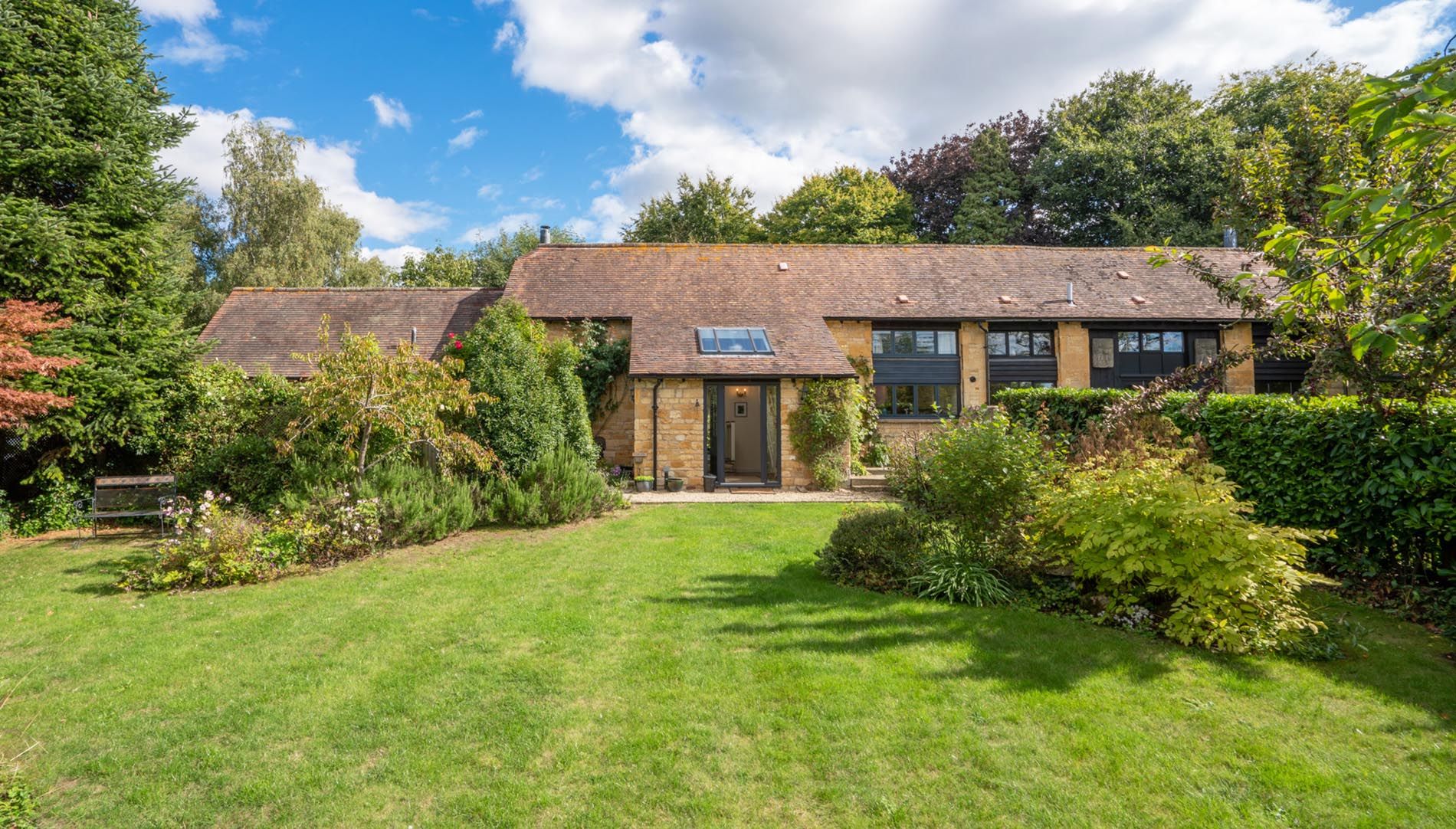 Exterior, Barn End, Bolthole Retreats