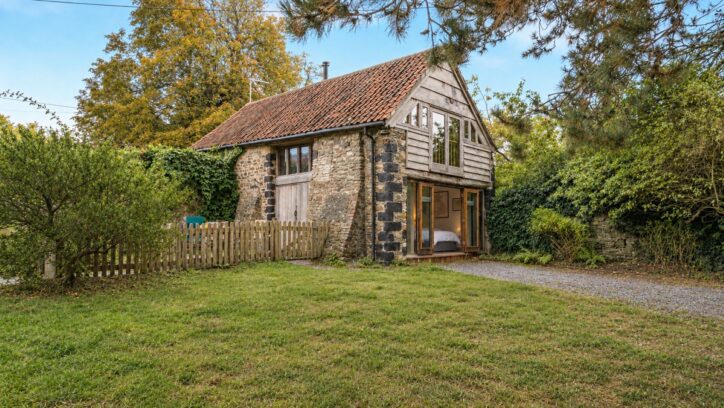 Escape to storybook East Barn.