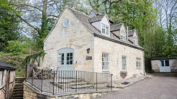 Queens Cottage, Bolthole Retreats