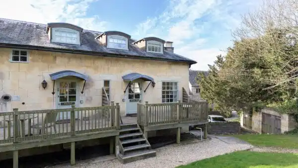 George III, Bolthole Retreats