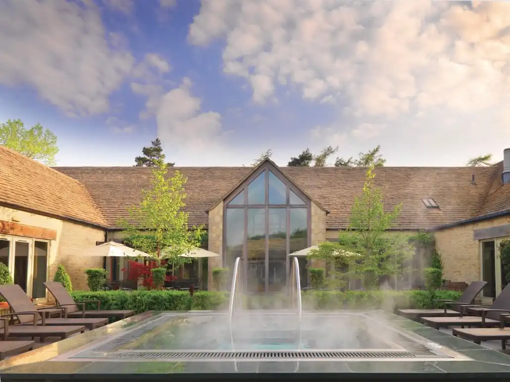 The wonderful outdoor hot tub at Calcot Spa