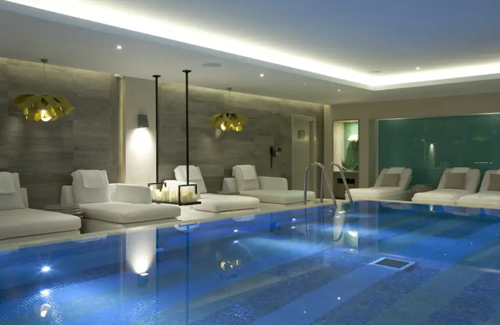 Dormy House Hydro Pool