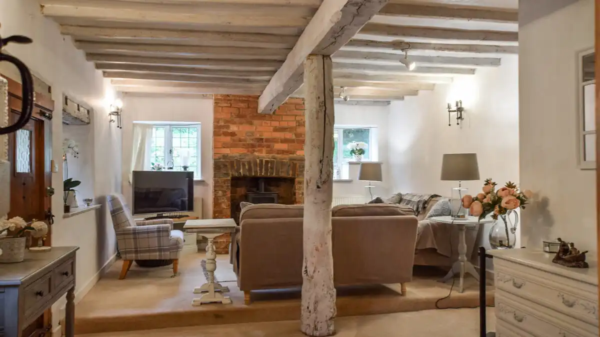 Suncroft, Bolthole Retreats