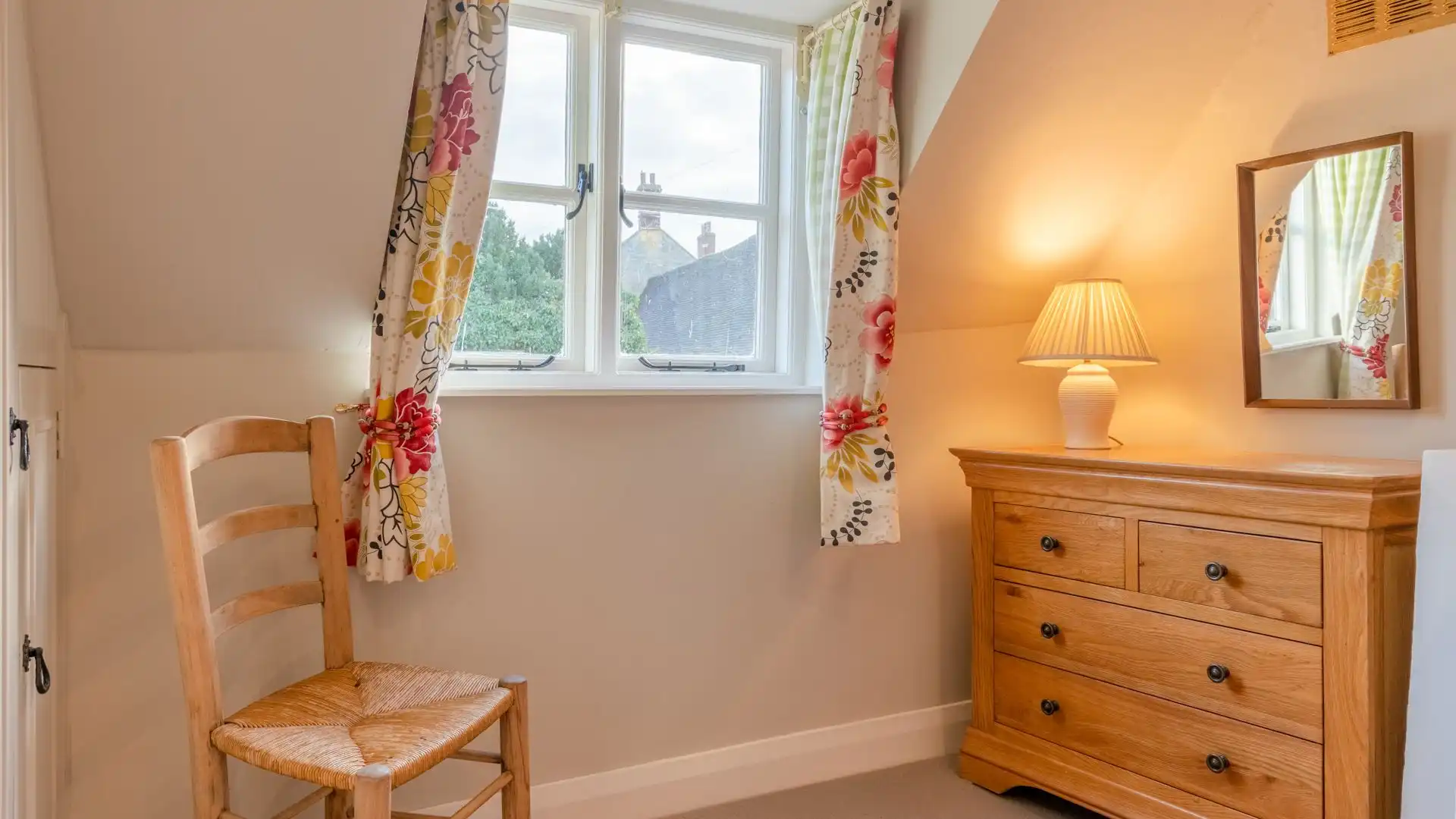 Bedroom One, Corner Cottage, Bretforton