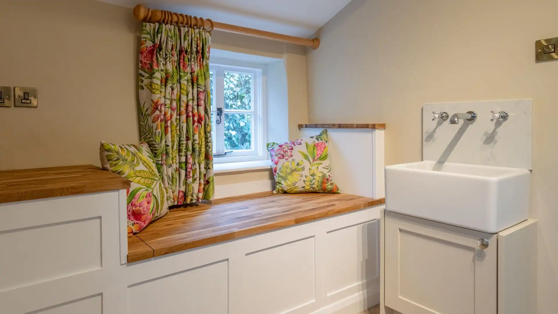 Boot room, Farthingdales, Bolthole Retreats