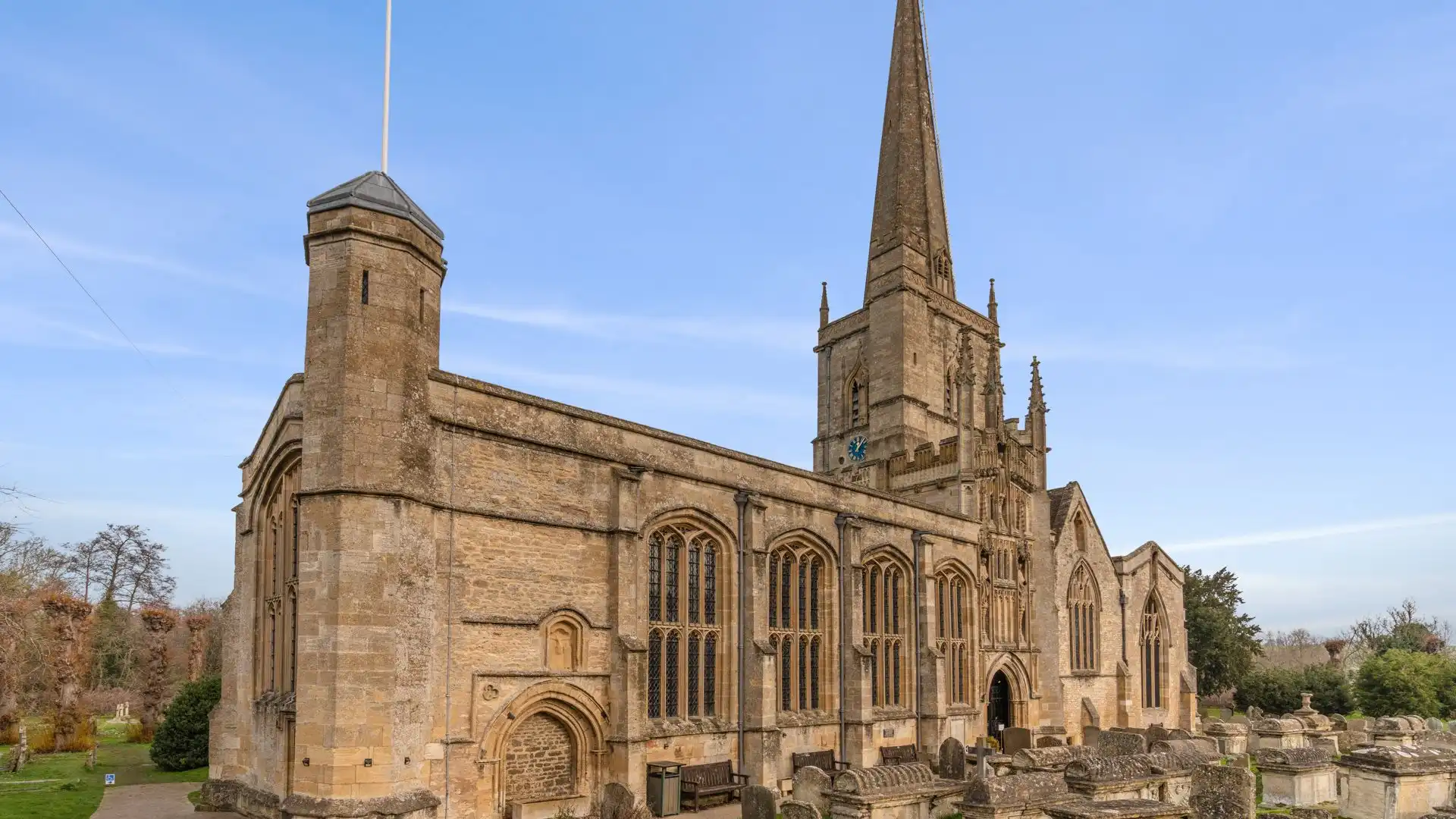 St John the Baptist Church, Farthingdales, Bolthole Retreats