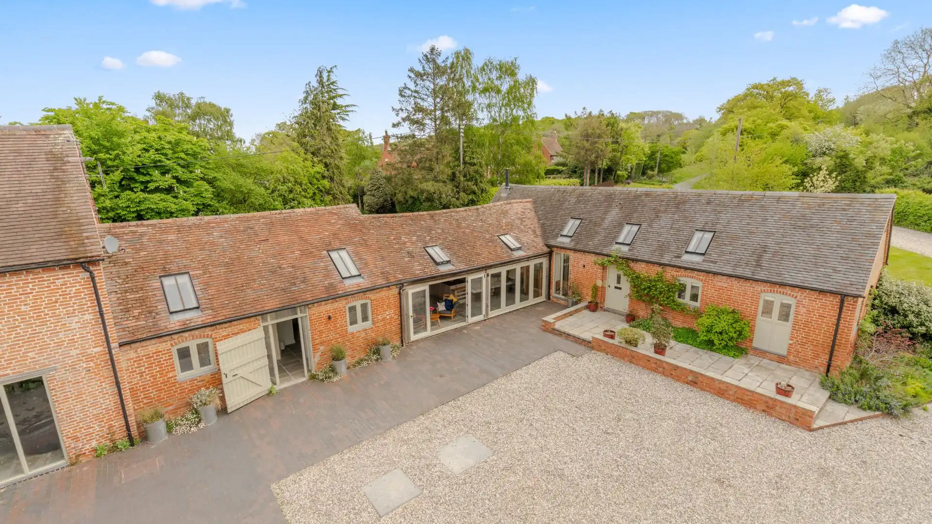Exterior view from the courtyard, The Barn at Kington Grange, Bolthole Retreats