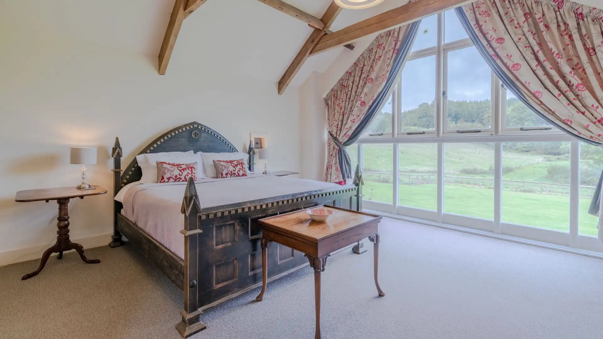 Bedroom Nine, Lodge Barn, Bolthole Retreats
