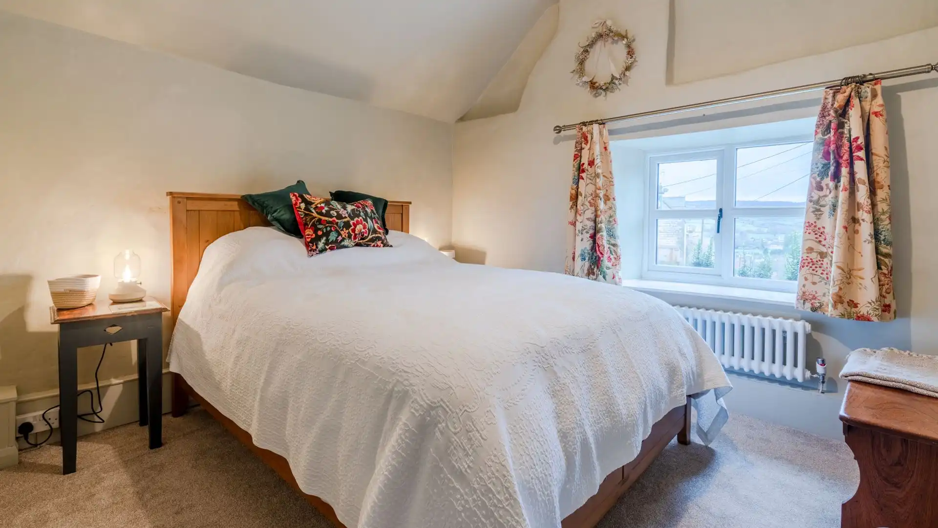 Bedroom One, Cotswold Way Cottage, Bolthole Retreats