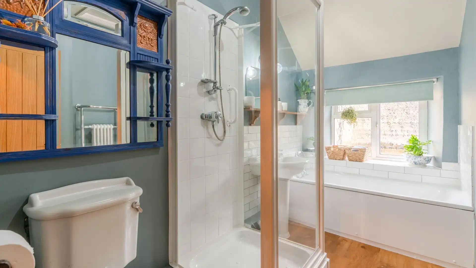 Bathroom, Cotswold Way Cottage, Bolthole Retreats