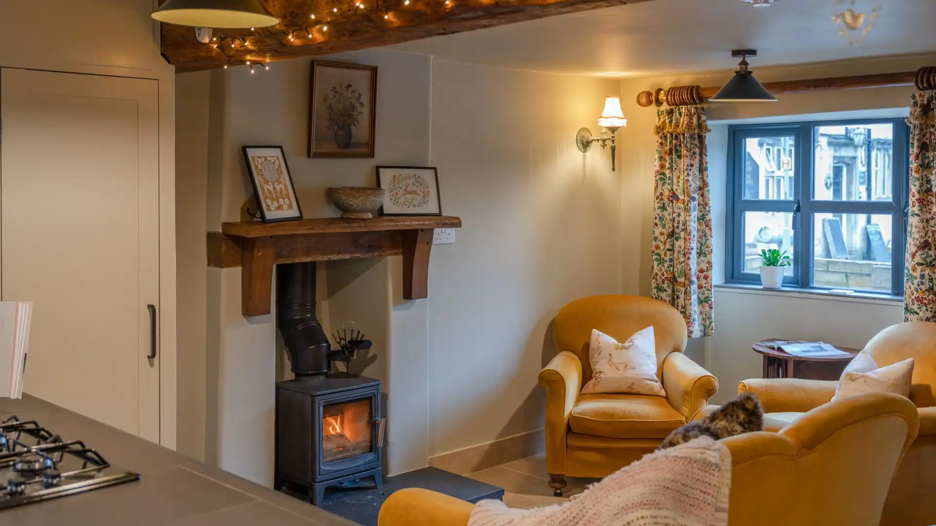 Sitting Area, Cotswold Way Cottage, Bolthole Retreats
