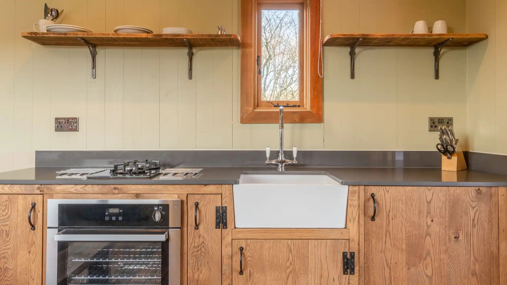 Kitchenette, Bertha, Bolthole Retreats