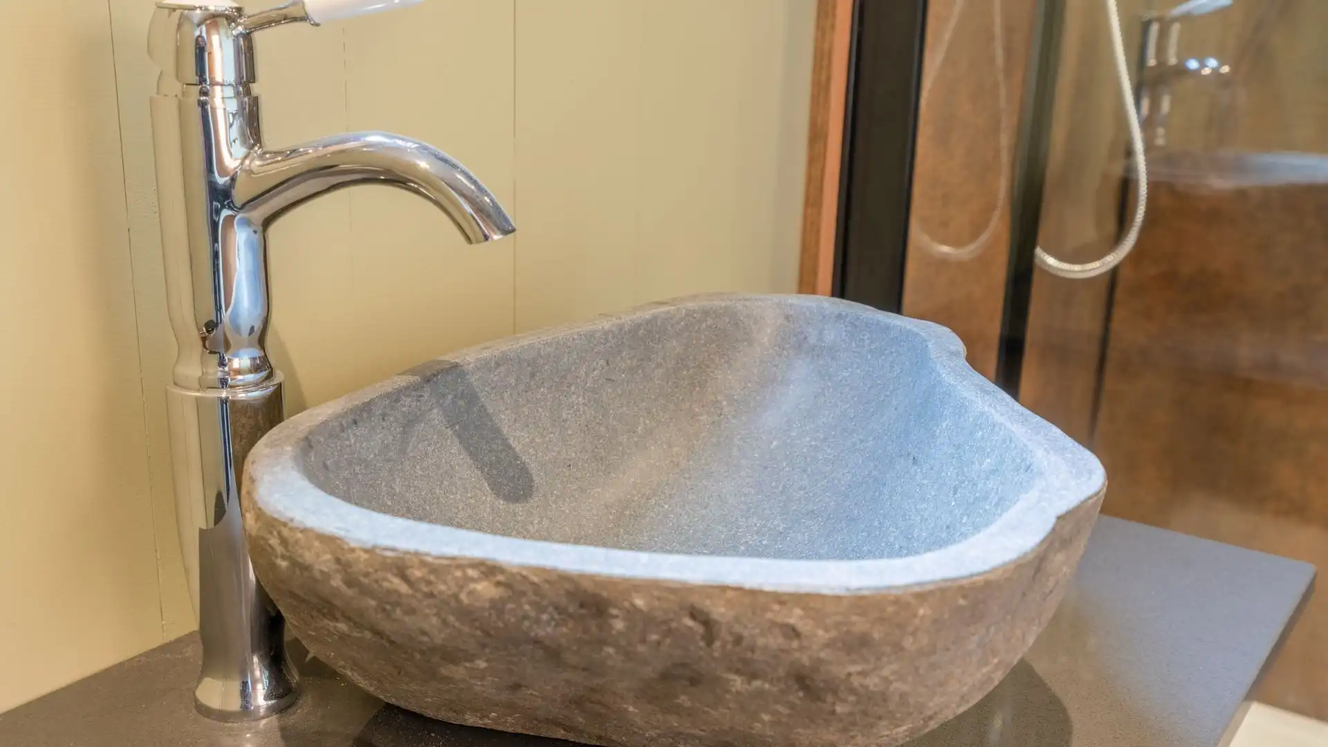 Bathroom features, Bertha, Bolthole Retreats