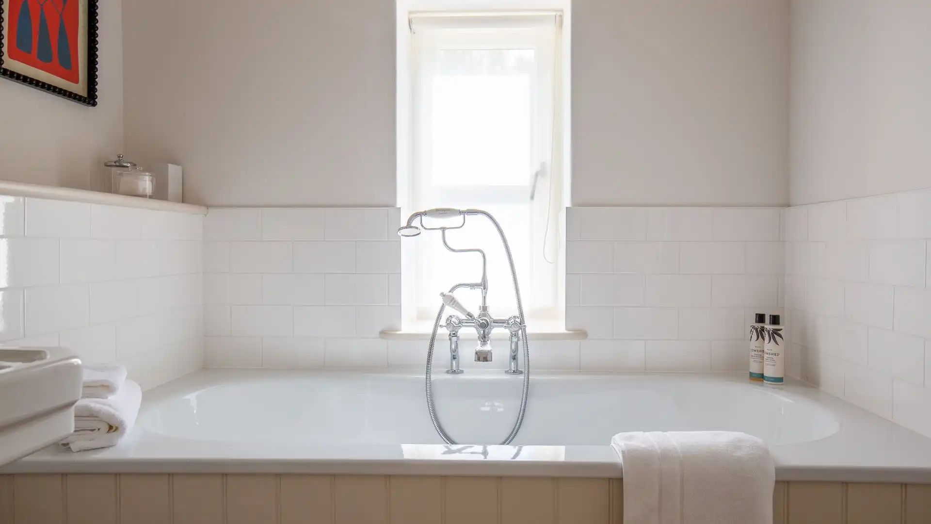 Bathroom, The Fold, Bolthole Retreats