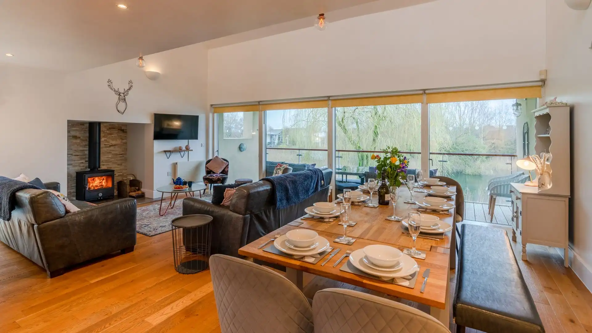 Dining Area, Firecrest, Bolthole Retreats 