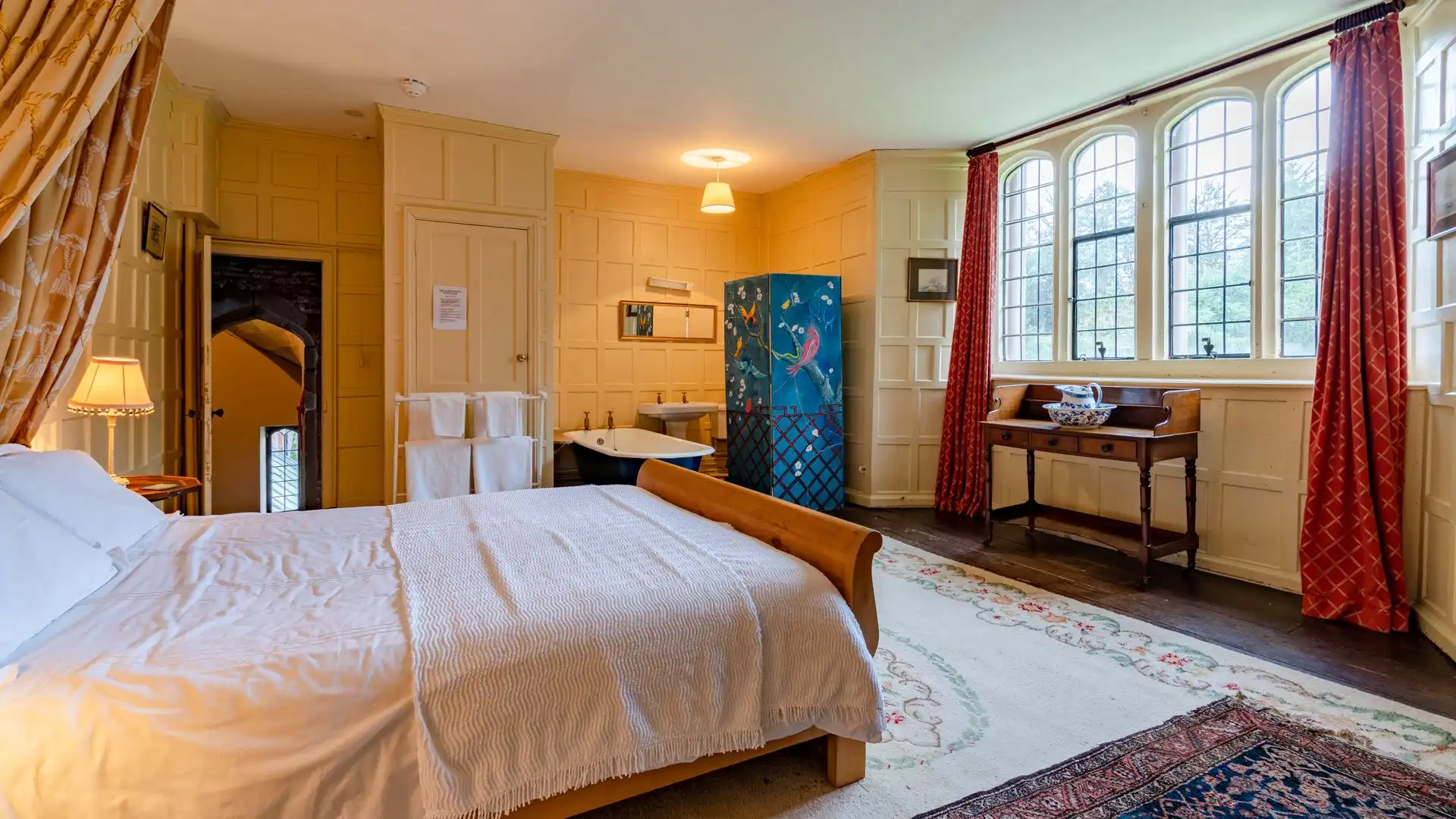 The Painted Bedroom, Kentchurch Court, Bolthole Retreats