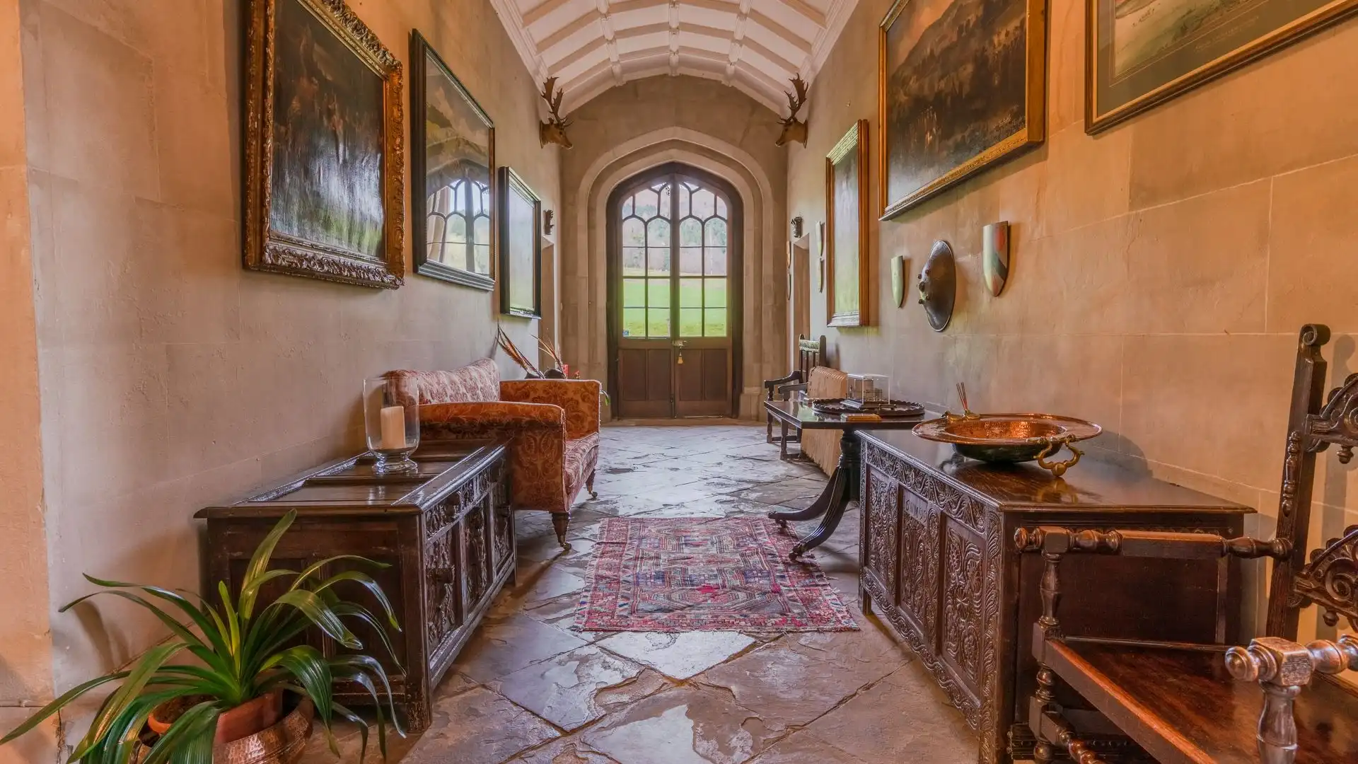 Entrance Hall, Kentchurch Court, Bolthole Retreats