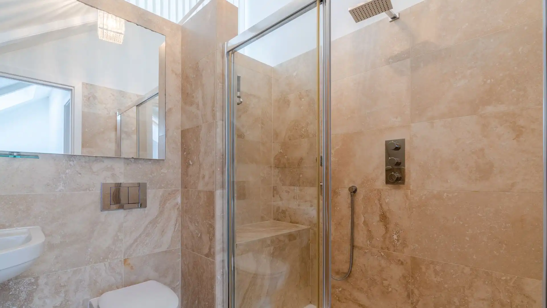 Bathroom, Muntjac Lodge, Bolthole Retreats 