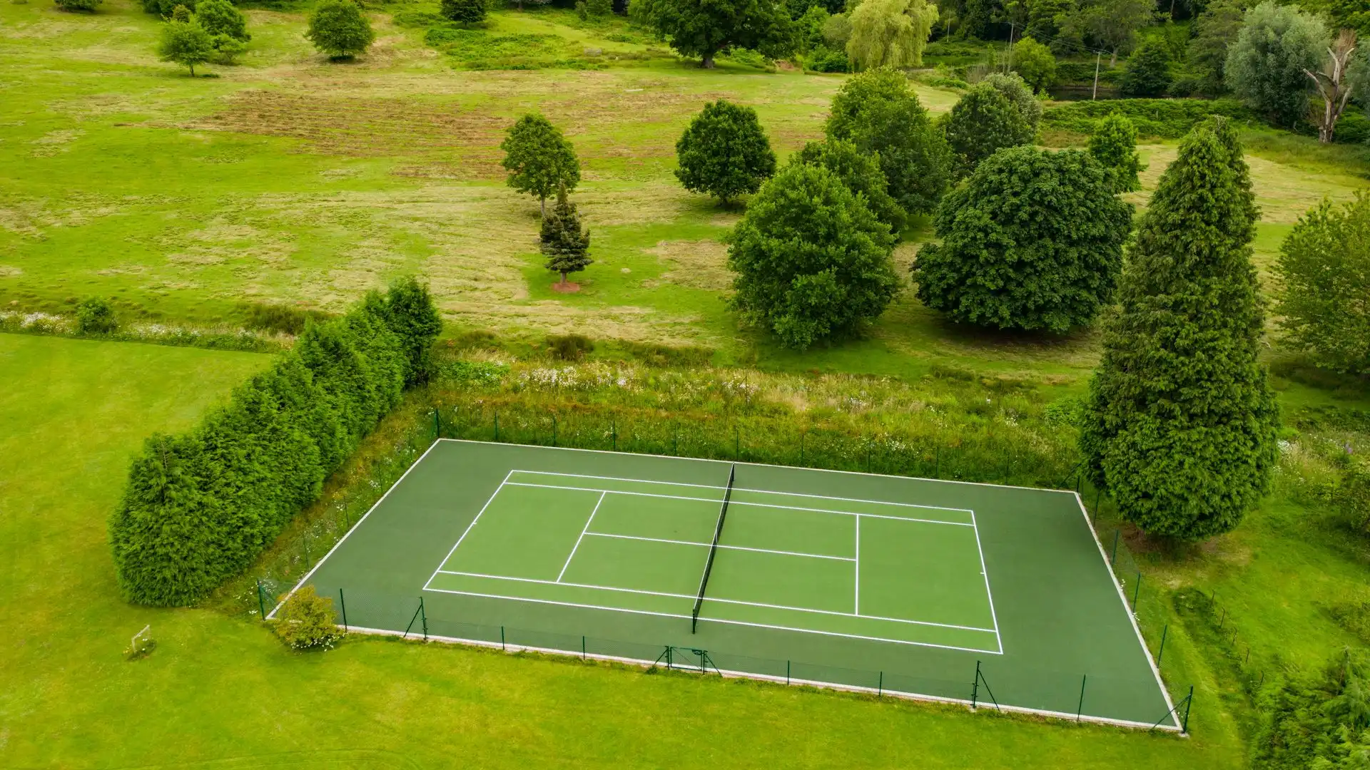 Tennis Court, Kentchurch Court, Bolthole Retreats