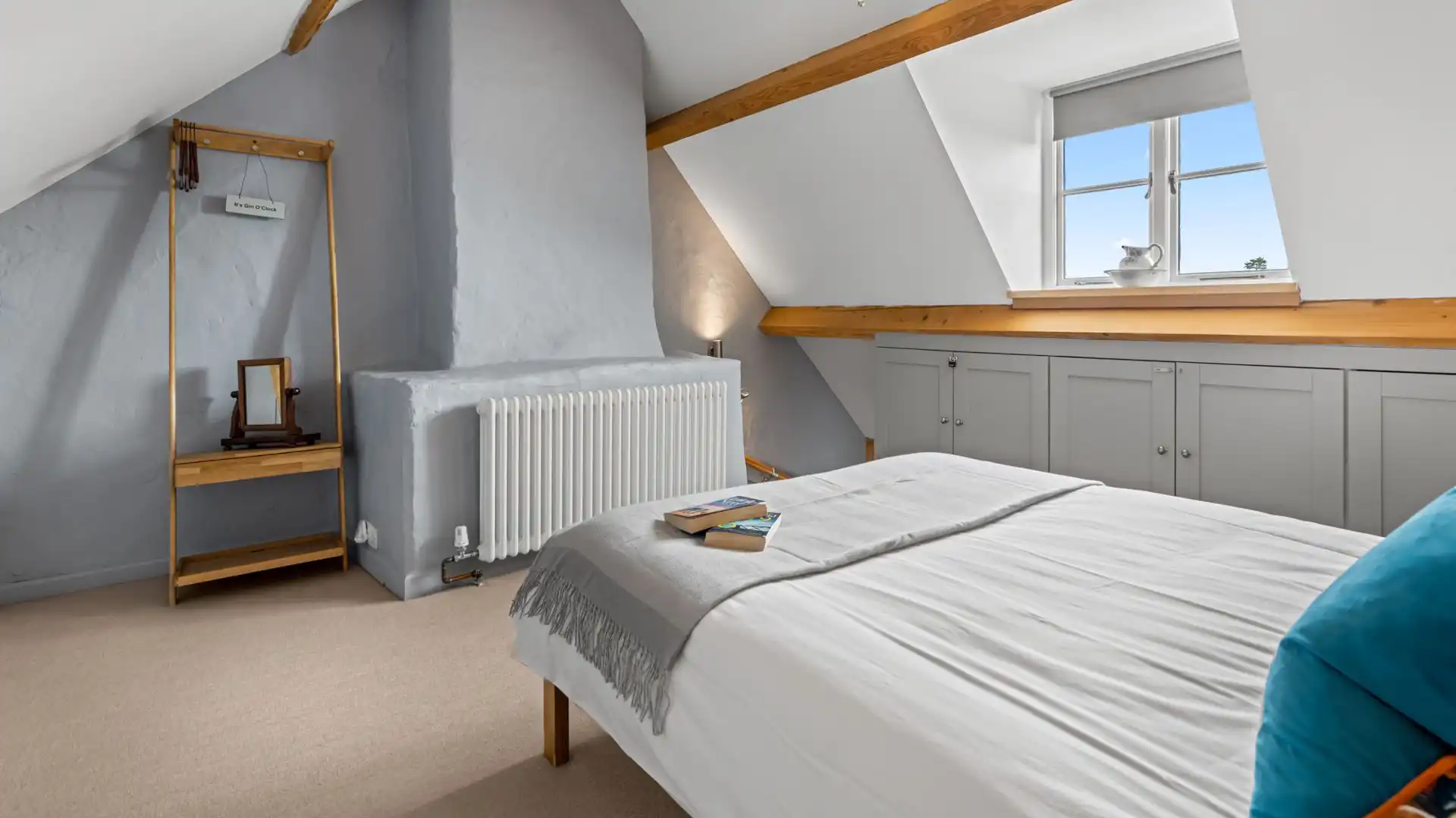 Allow the morning light to flood in as you relax, Horsefair Cottage.