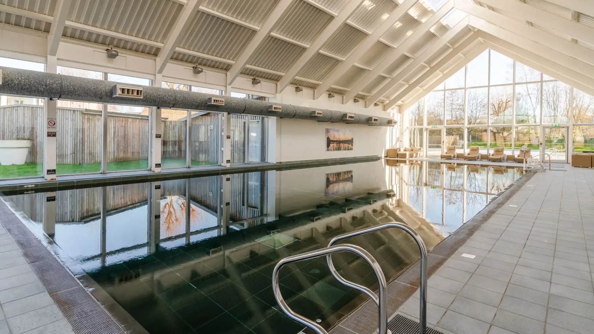 Surrounded by beautiful lakeside scenery you have watersports, cycle routes, play areas, swimming pools and the added bonus of spa access included in your stay