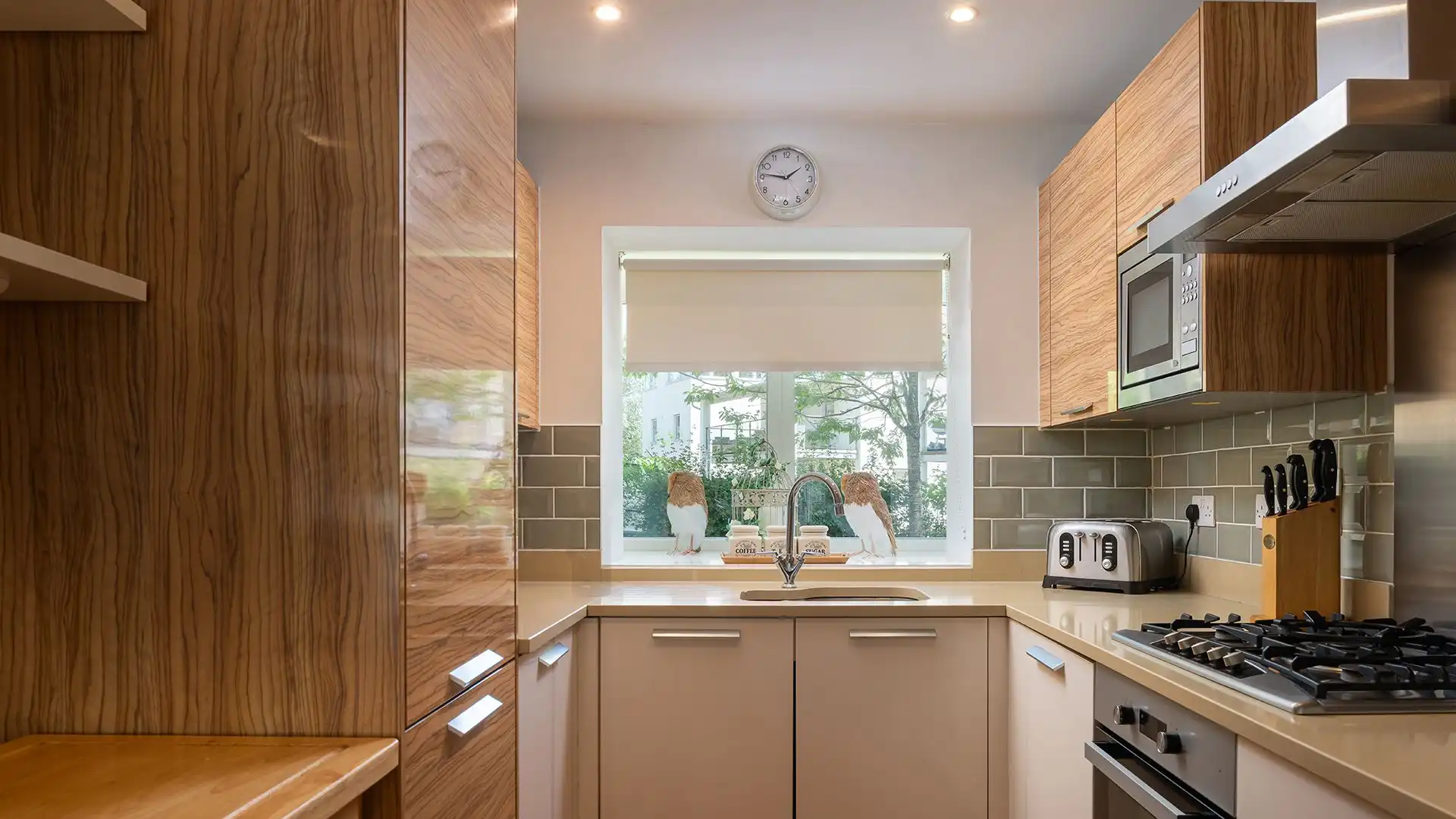 The kitchen is very well-equipped