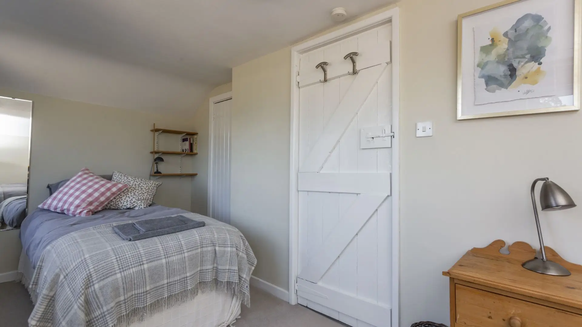 Bedroom 2, Granary at Hunt Court, Bolthole Retreats