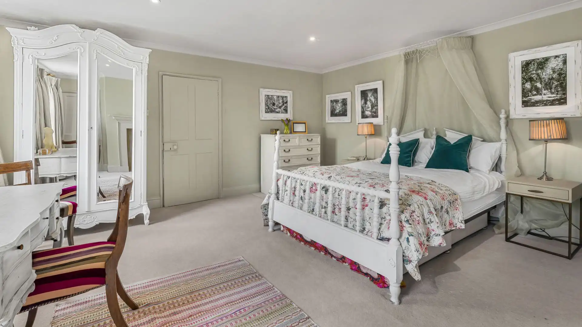 A generous room with king-size bed, wardrobe and sweeping views. 
